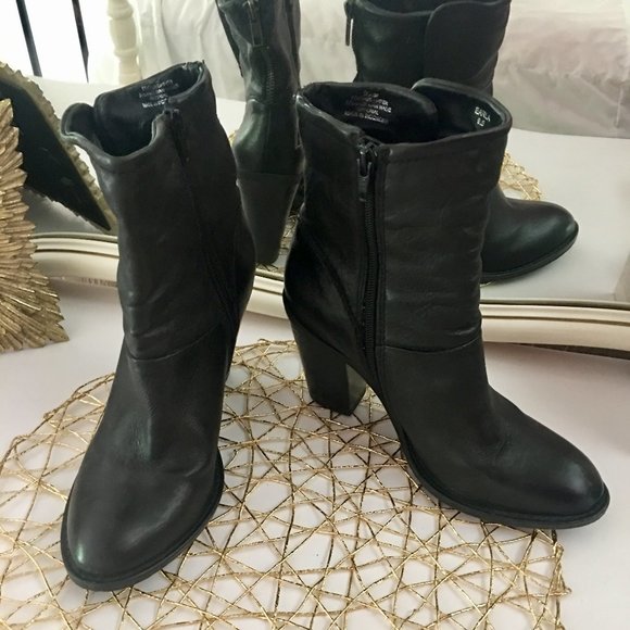 Steve Madden Earla Black Leather Chunky Heel Ankle Boots/Booties - Picture 2 of 8